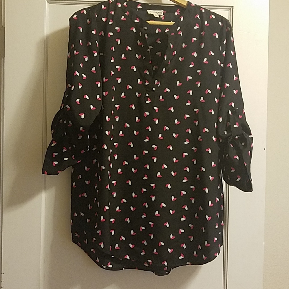 NWOT HEART BLOUSE
